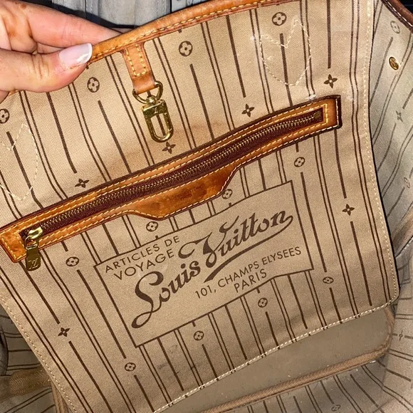 LV Neverfull MM - Picture 11 of 13